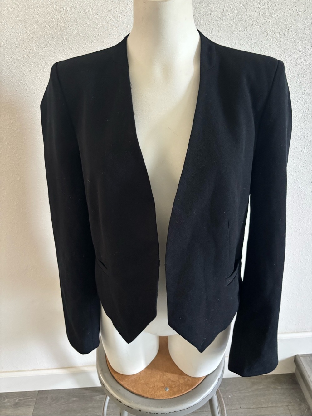 Daniel Rainn Black Open Blazer